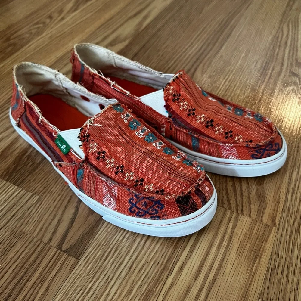 Orange Sanuk slip on‎ canvas shoes size 6